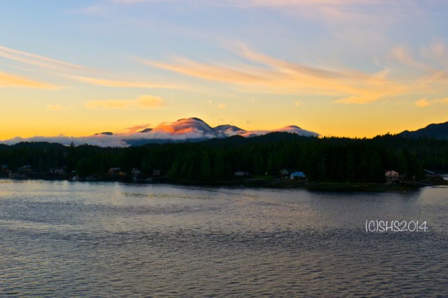Stunning photograph of Alaskan Sunset by Susan Sheldon Nolen