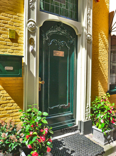 susan nolen's photograph of a dutch door in the sunlight