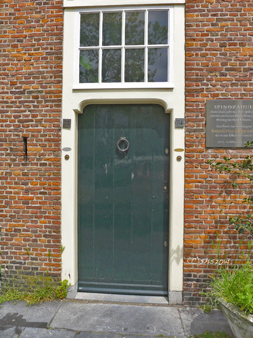 photo by susan sheldon nolen of Spinoza's Door in the Hague