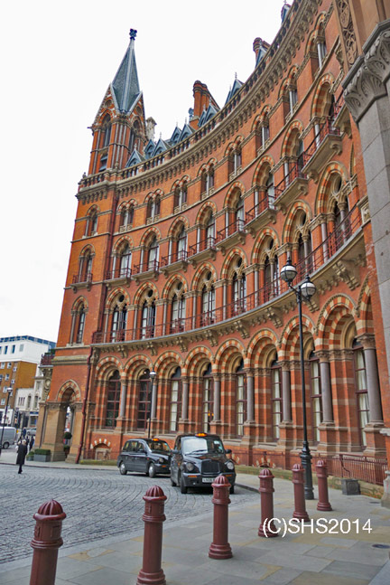 The Stunning St Pancras Hotel